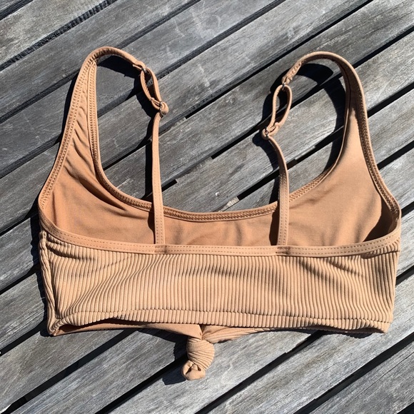 Frankie’s Bikinis: Greer Knot top - Picture 2 of 2